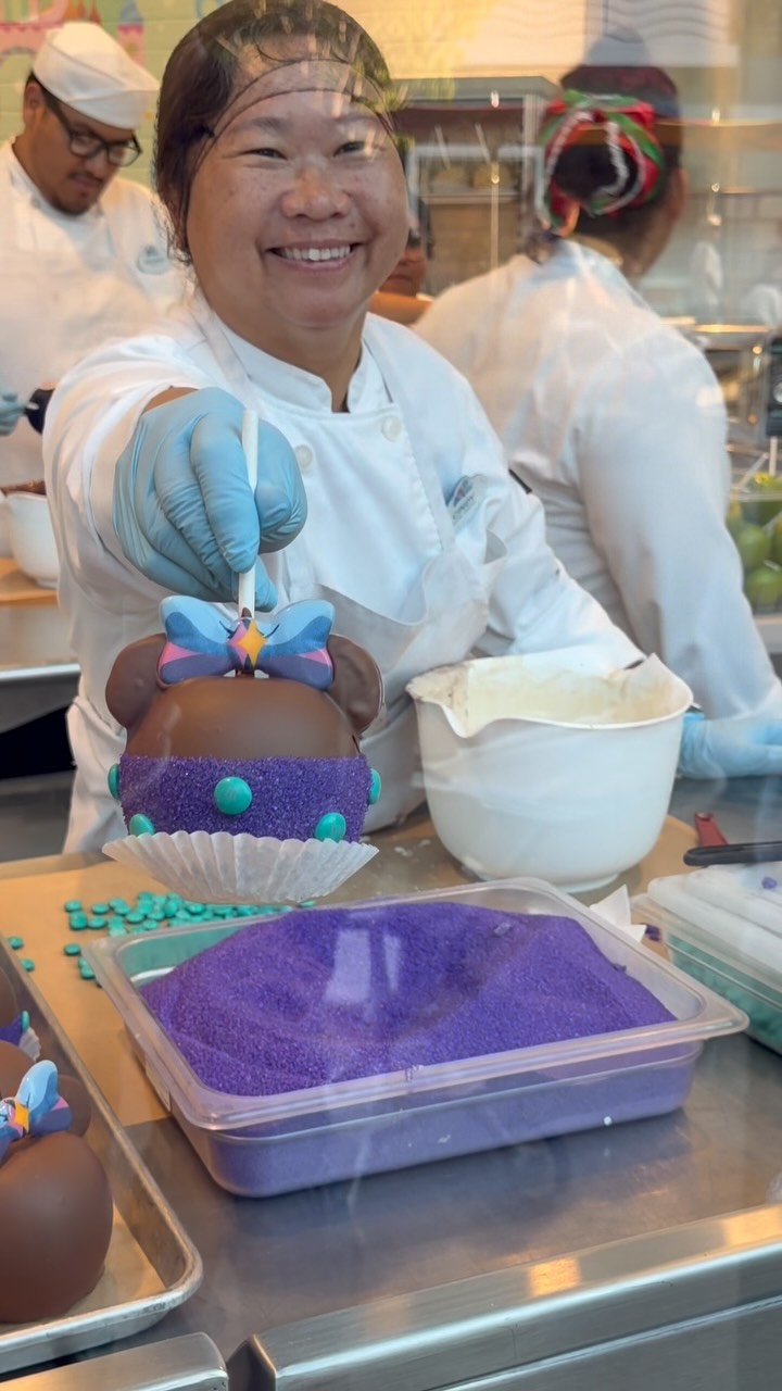 Disney Magic! 

#disneyland #disney #dessert