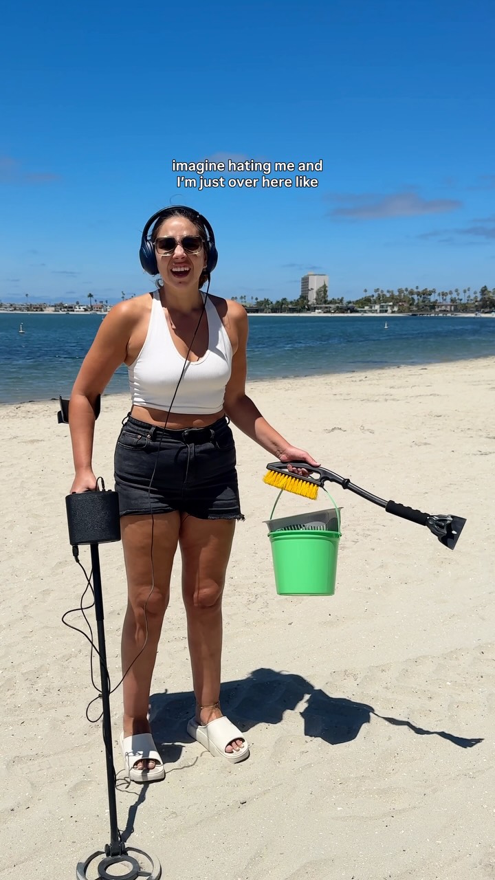 no, I haven’t found anything cool while metal detecting.

It’s all just trash, trash, traaaash! One day, hopefully 🤞🏼