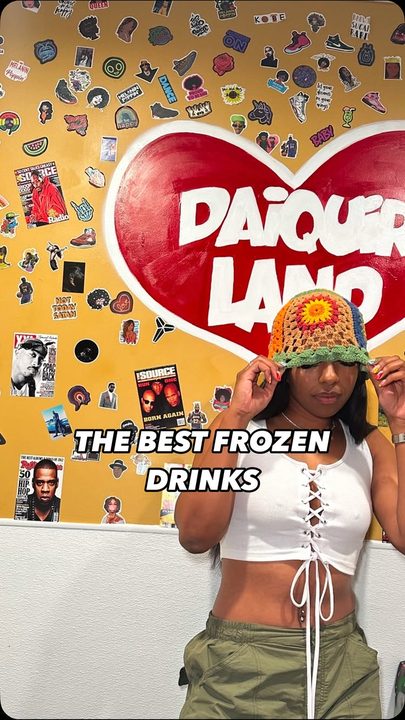 I can handle a little brain freeze if the drinks hitting 😂🍹

These are some of the best daiquiris you’ll ever have! @daiquiriland is 10s across the board  when it comes to food, drinks, decor, and vibes! There’s not too 