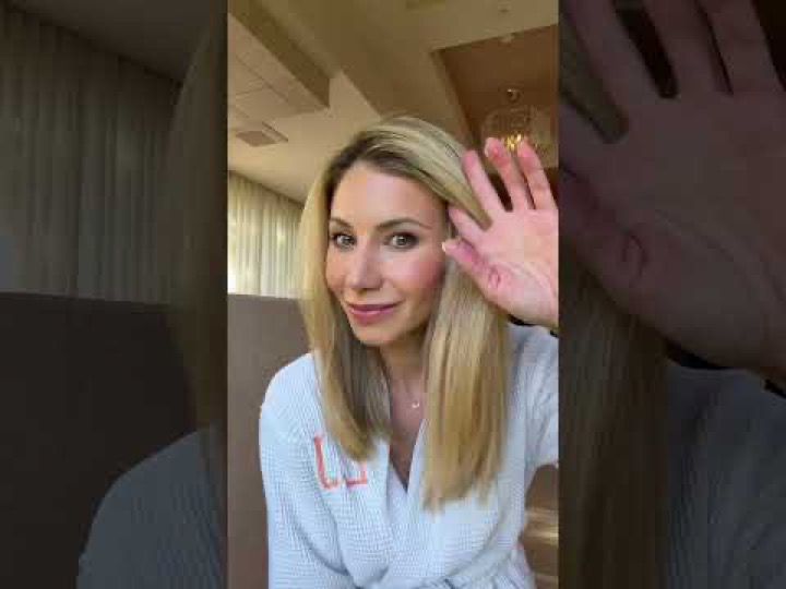 My Blowout Routine for Smooth, Shiny Hair