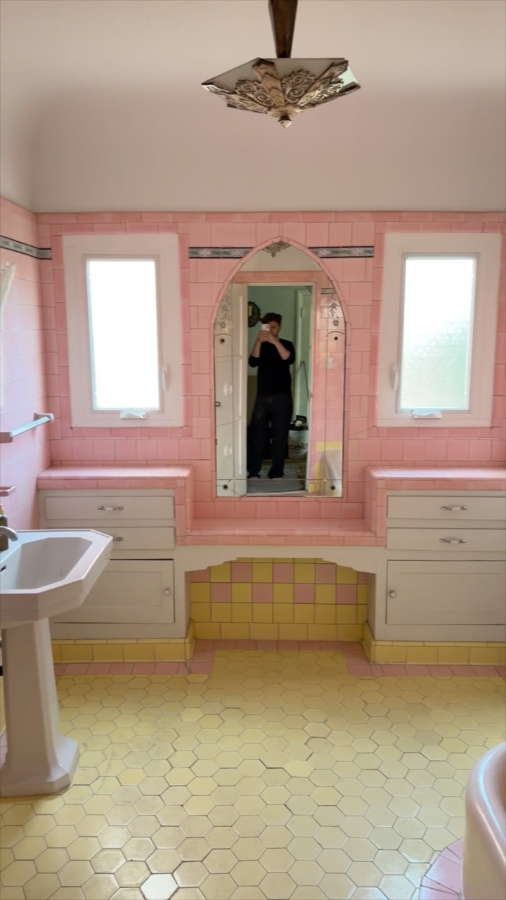 Restoring my 1920’s Bathroom!!