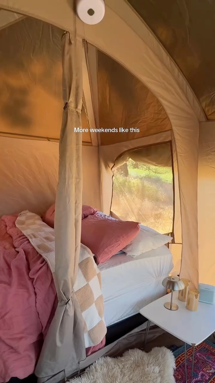 In my camping era ⛺️🪵💕
.
Last year, a few things had happened that made me realize how short life is, how quickly things can turn and how precious life is right now.
.
So this year