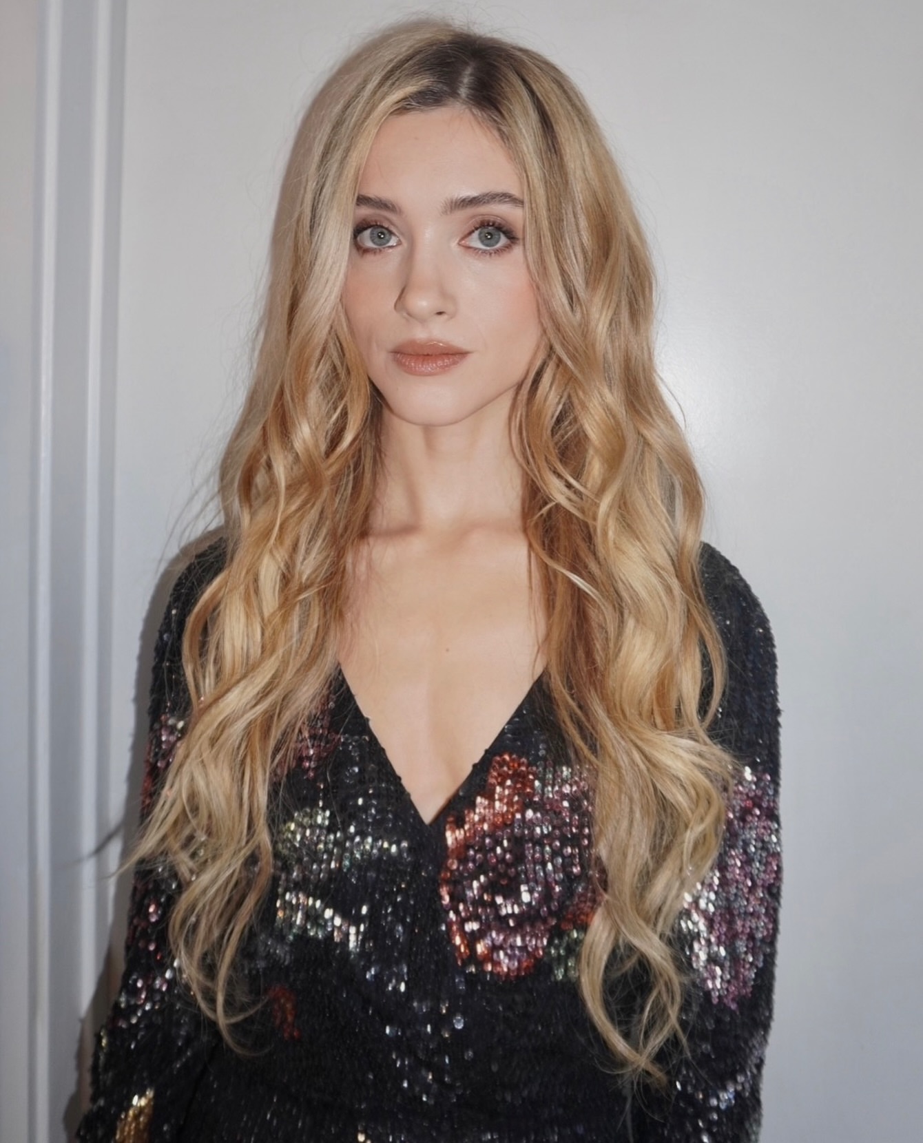 Natalia Dyer for the CULT 100
@nattyiceofficial 

We built this look using @GreatLengthsUSA tape-in extensions to create soft, cascading mov