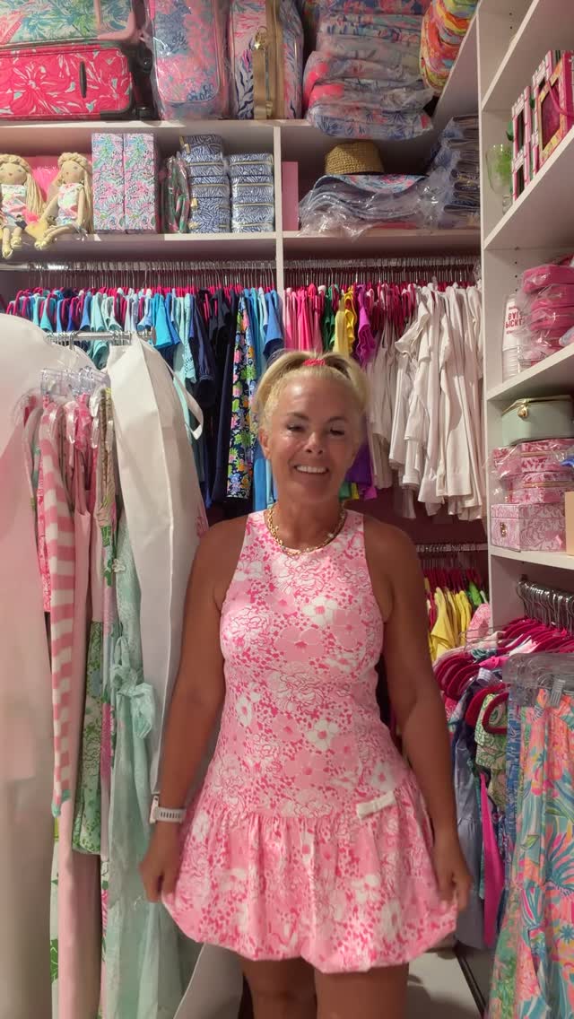 Delvene Bubble hem dress is a must have from Lilly Pulitzer Summer 1💗💗💗
