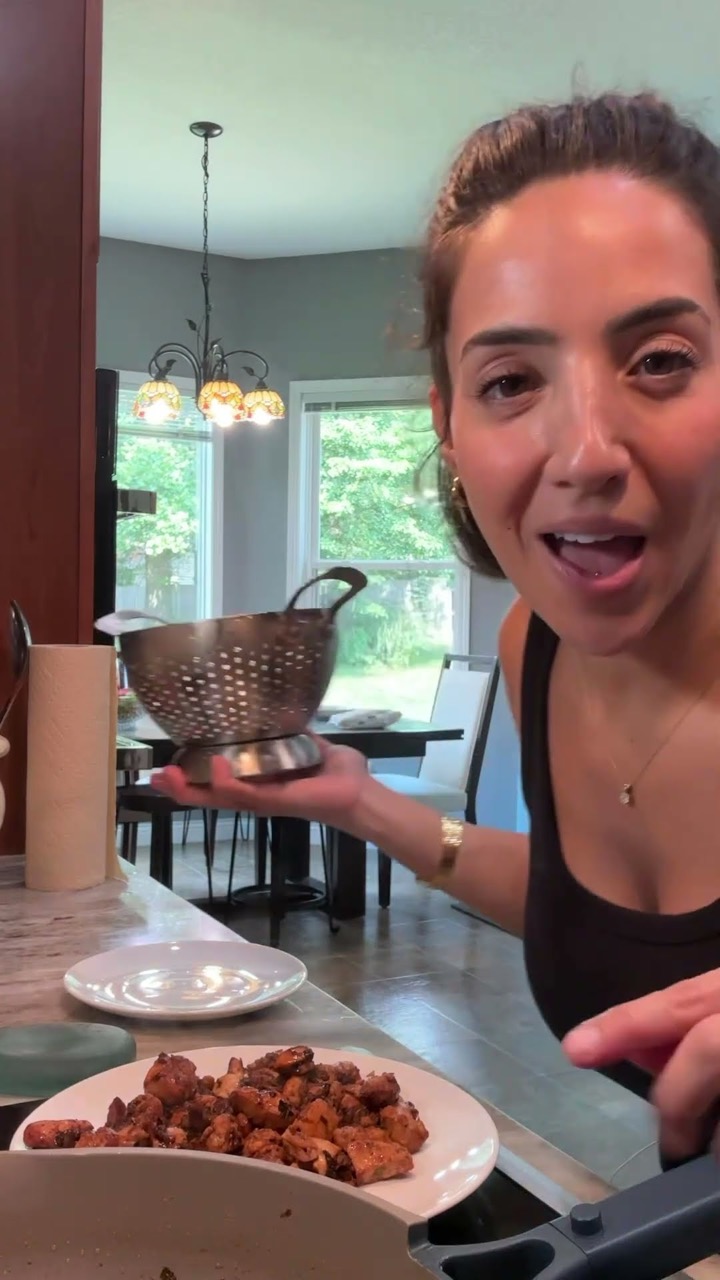What I Feed My Family in a Day | Dietitian Mom of 2 #familymeals