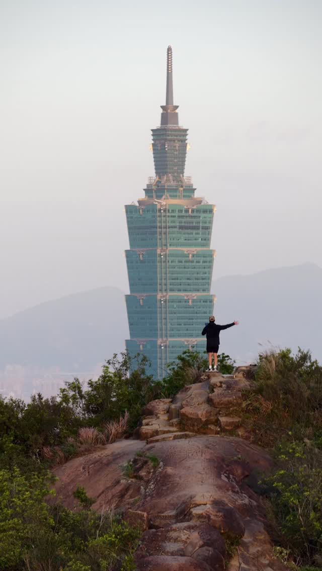the best view of Taipei 101 

#photographer #taipei #taiwan