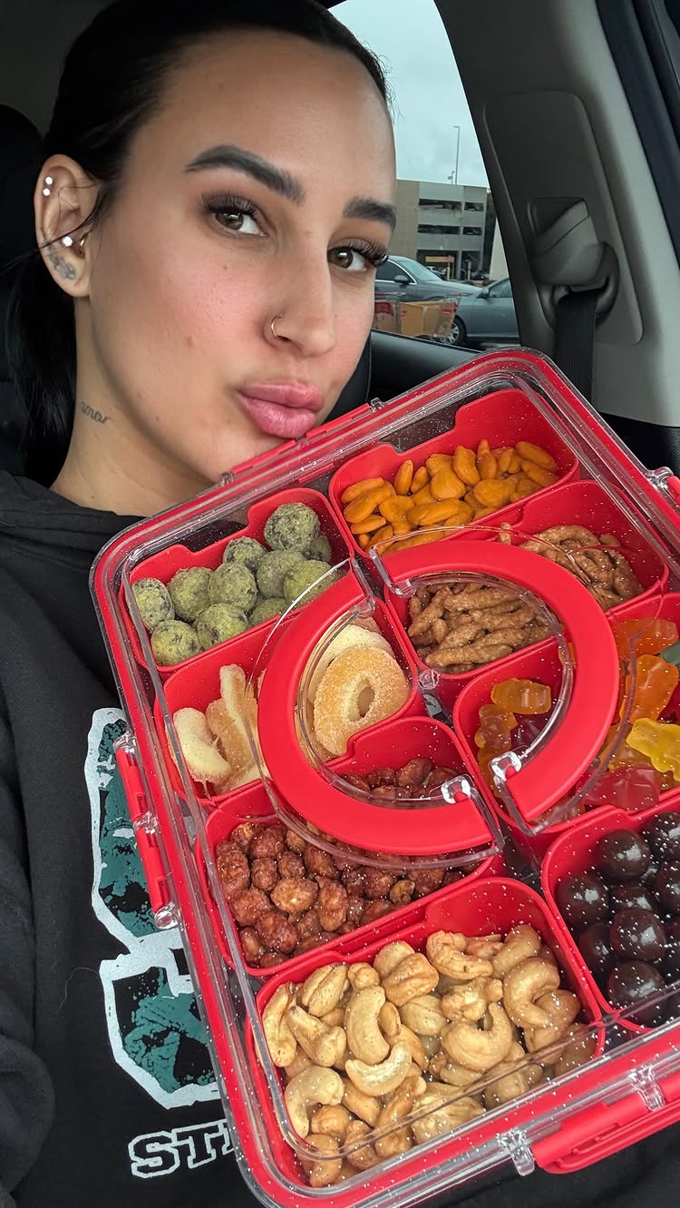 Too good not to share this hack! 🥜🍫

Splurged on those chocolate caramel balls but it ends up being such a deal for an array of snacks on 