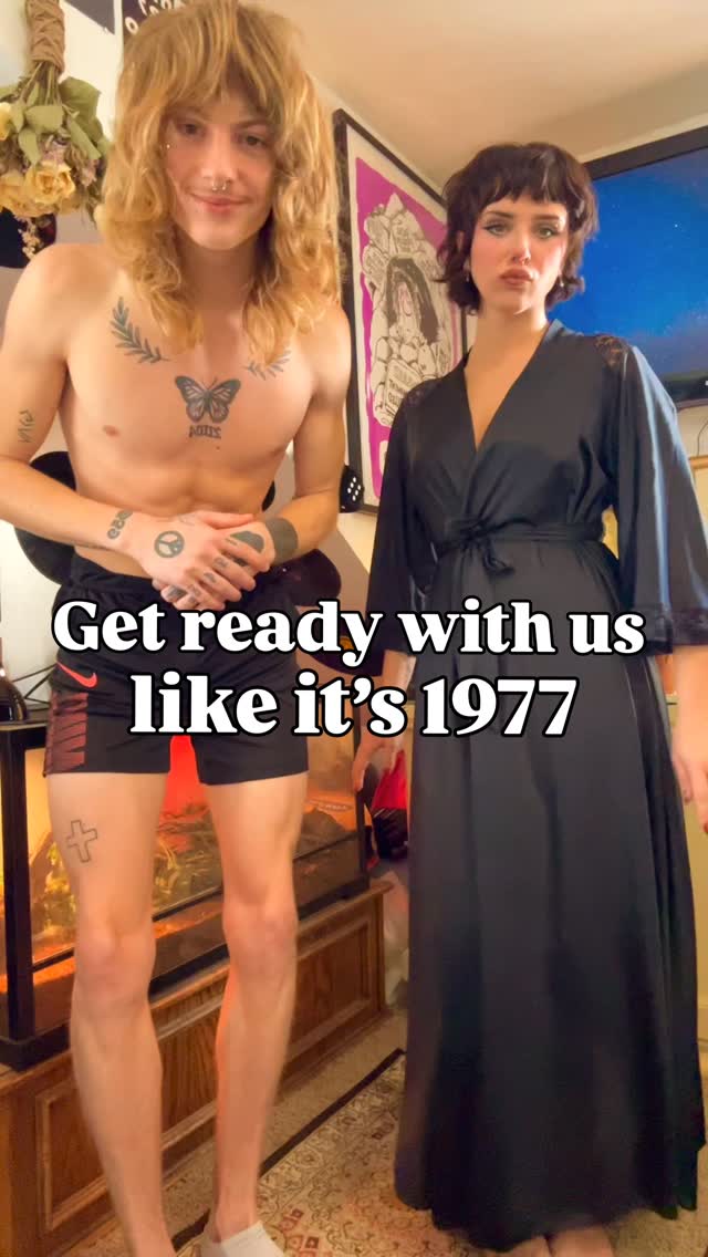 Some 70s couple outfit inspo for y’all 🌞 
-
-
-
-
-
#1977 #70s #70sstyle #couplesoutfits #reels