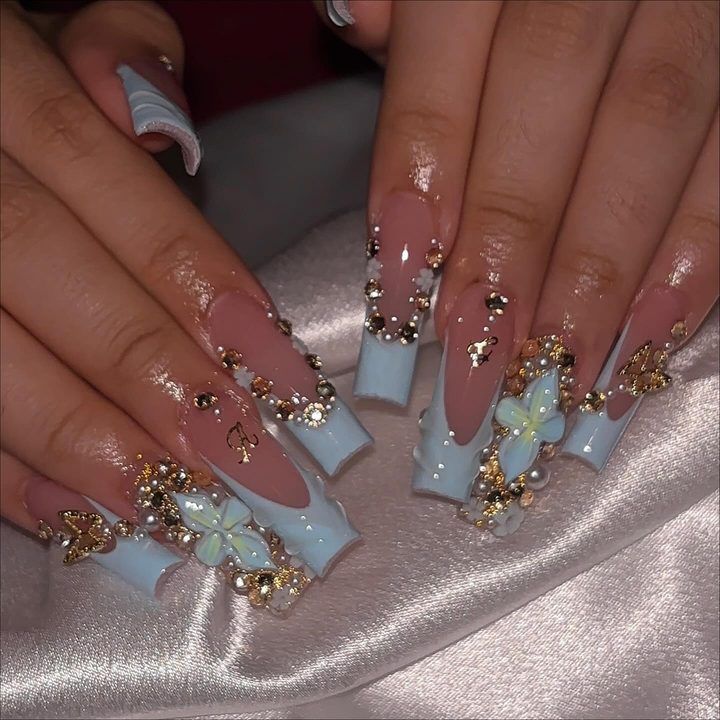 such a perfect set 🐳🩵

•
•
•

#nailsnailsnails #longnails #nailinspo #nycnails #nycnailtech #bronxnails #bronxnailtech #explore