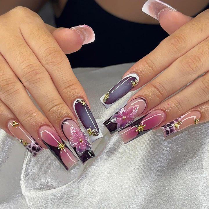 💜🐚🥥🌊

(Thumb - white French, with purple airbrush, and gems)

•
•
•

#nailsnailsnails #nailart #explorepage✨ #nycnailtech #nycnails #bronxnails #bronxnailtech