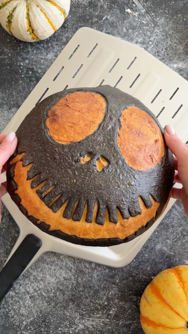 Learn how to make this #jackskellington bread