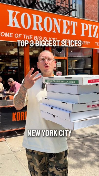 The top 3 BIGGEST slices in NYC 🍕

1• @koronetpizza (Manhattan)
2• Cross Bronx Pizza (Bronx) 
3• @ljubospizza (Bronx)

#pizza #pizzalover #foodies #foodreview