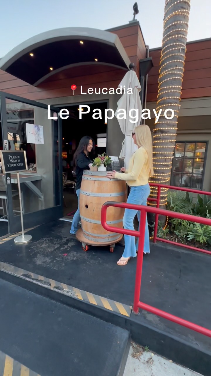 With consistently good food, strong drinks, and live music nightly, Le Papagayo in Leucadia has become one of my weekly staples.

After goin
