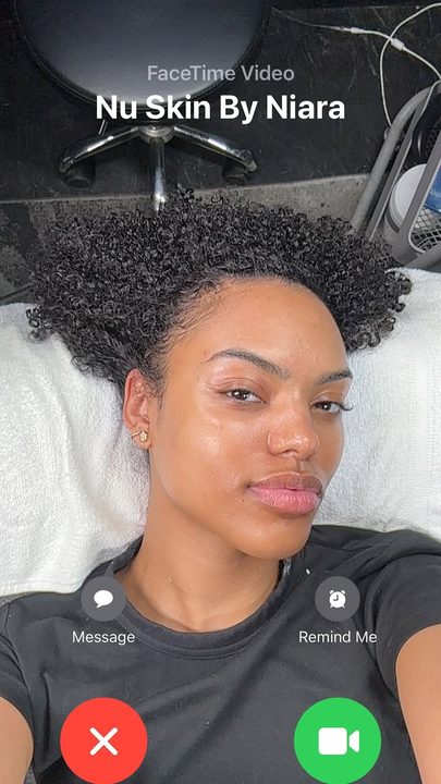 There is no better feeling than loving what you do. I have the best career ever with the best clients ever. I’m so grateful for each and every one of them! 

 Anti-Aging Facial + Dermaplane on my beauty 💞 

Thank you for