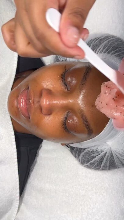 HydroJelly archives. Always a favorite ✨

March calendar is open for bookings. Click the link in my bio 📱

#esthetician #nycesthetician #nycesthetician #facials #skincare