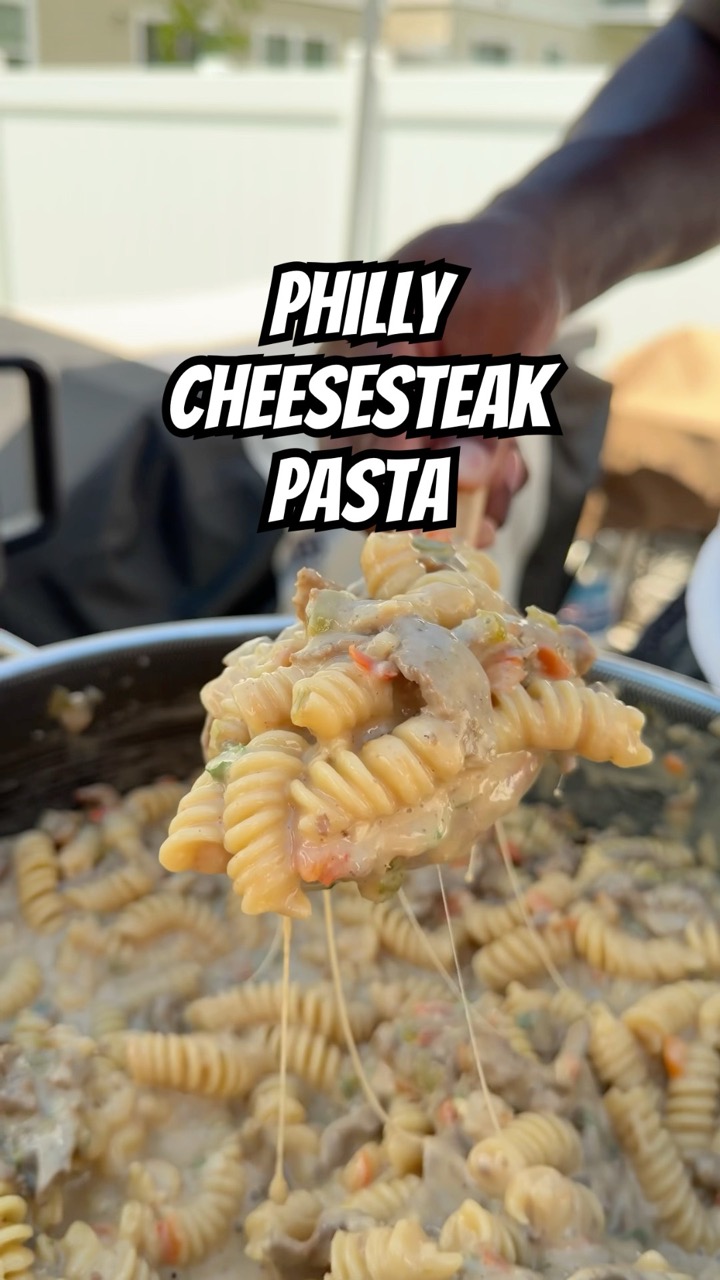 Philly cheesesteak pasta 🥩🧀🍝 #onestopchop #phillycheesesteak ￼