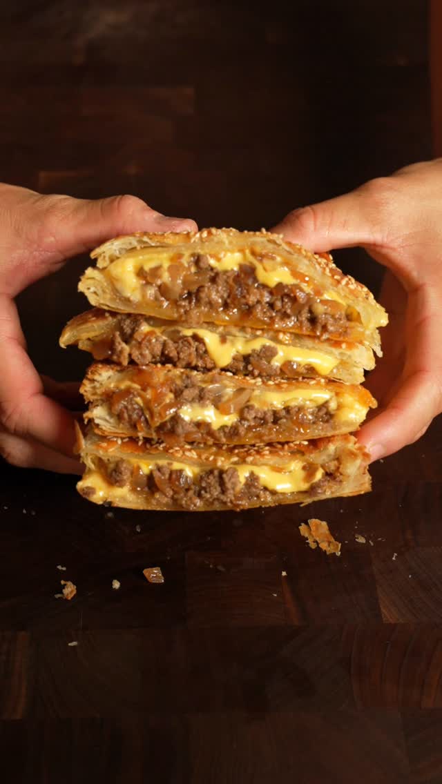 Cheeseburger Hot Pocket 🍔