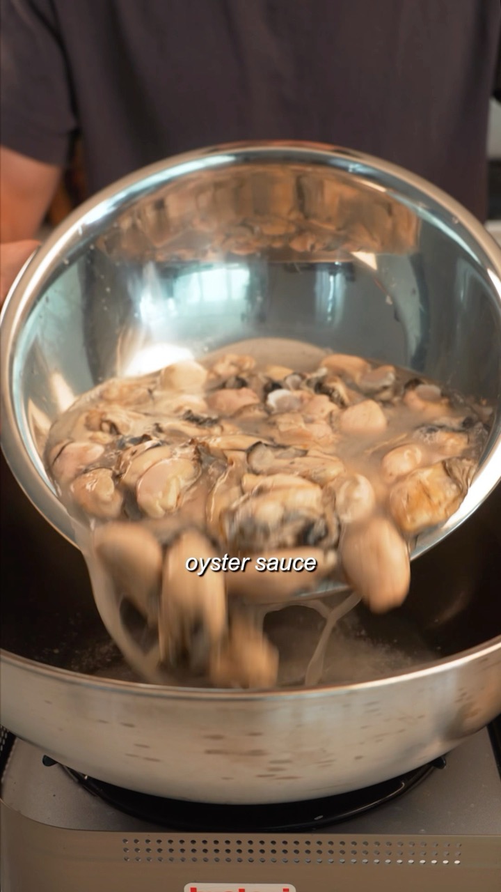 99.6% pure oyster sauce