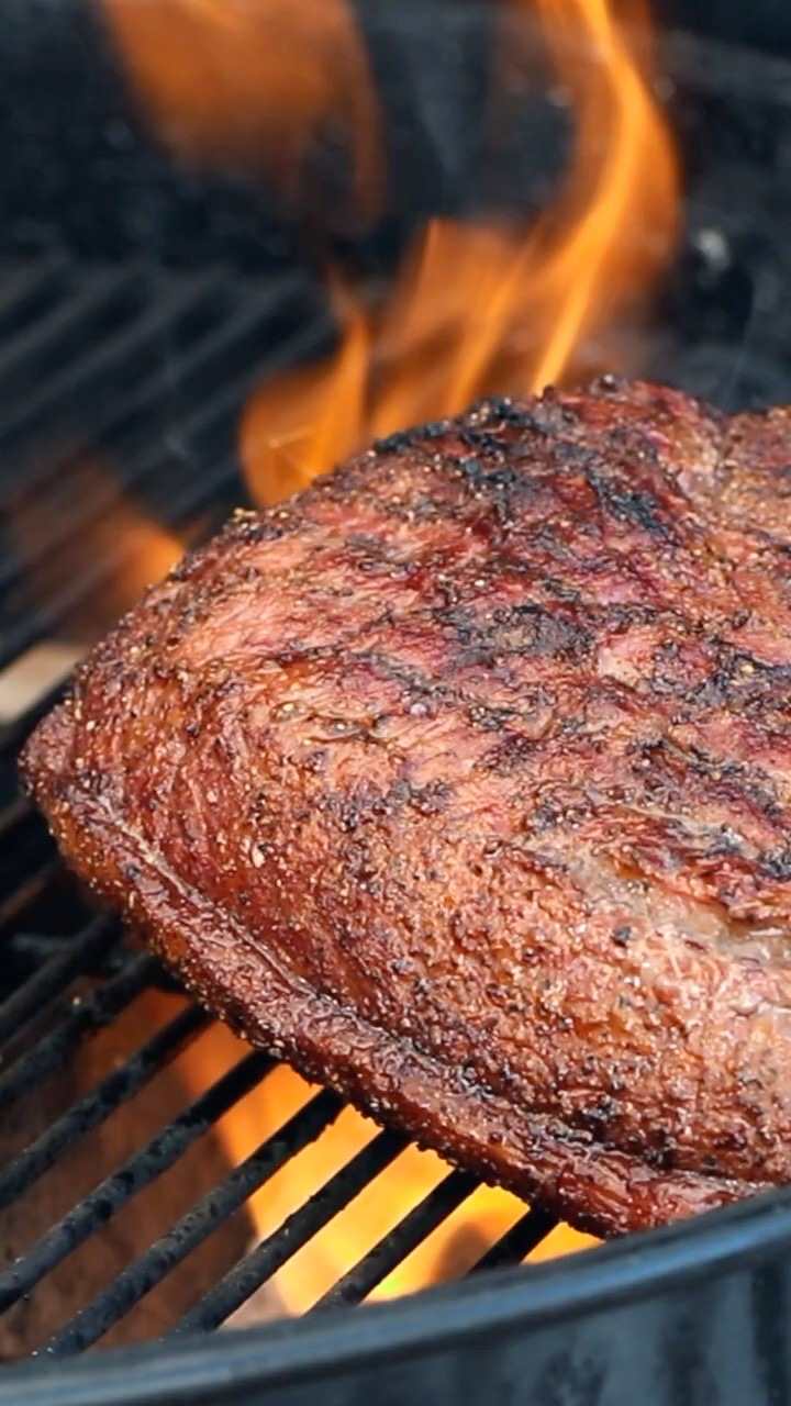Reverse Sear Whole Picanha on the Kettle Grill - Smoked Picanha Recipe #shorts #BBQ