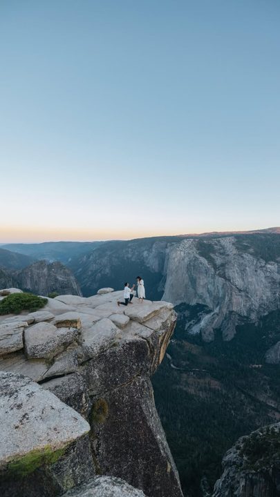 There’s something magical about a sunrise at Taft Point, but when Mark reached out to plan a surprise proposal for Coral