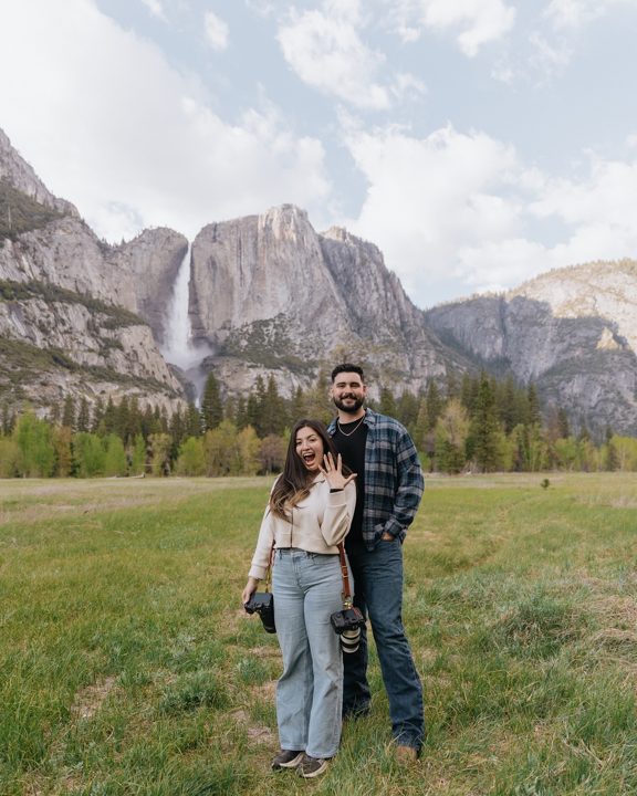 IM ENGAGED!!! 😭💕💍 I showed up to shoot a proposal and it was MY PROPOSAL!!!!!!!!!!!!😭

How did I get so lucky? I get to 
