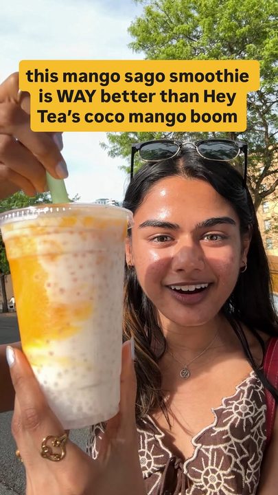 mango sago coconut smoothie from this local small business blows Hey Tea’s coco mango boom out of the water 😮‍💨

📍A+ Hong Kong Kitchen

‼️ FOLLOW @priyas_plates for more recommendations 

#mangosagosmoothie #mangosago #m