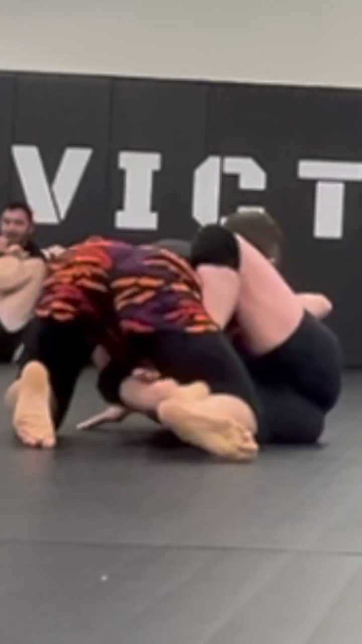 Triangle Toplock from Half Butterfly Guard