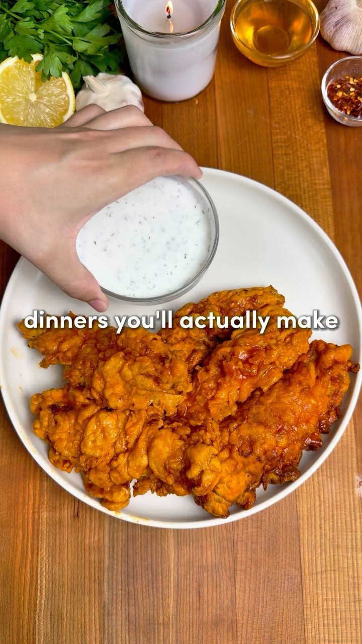 Hot Honey Chicken Tenders 🔥🍯 (Full recipe in description & comments)