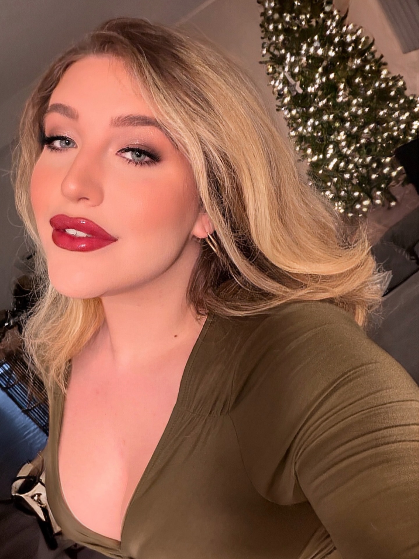 🎁 🎄 Merry Christmas 🎄🎁 
•
I hope your Christmas is filled with love and happiness shared with those closest to you ♥️ there is no season