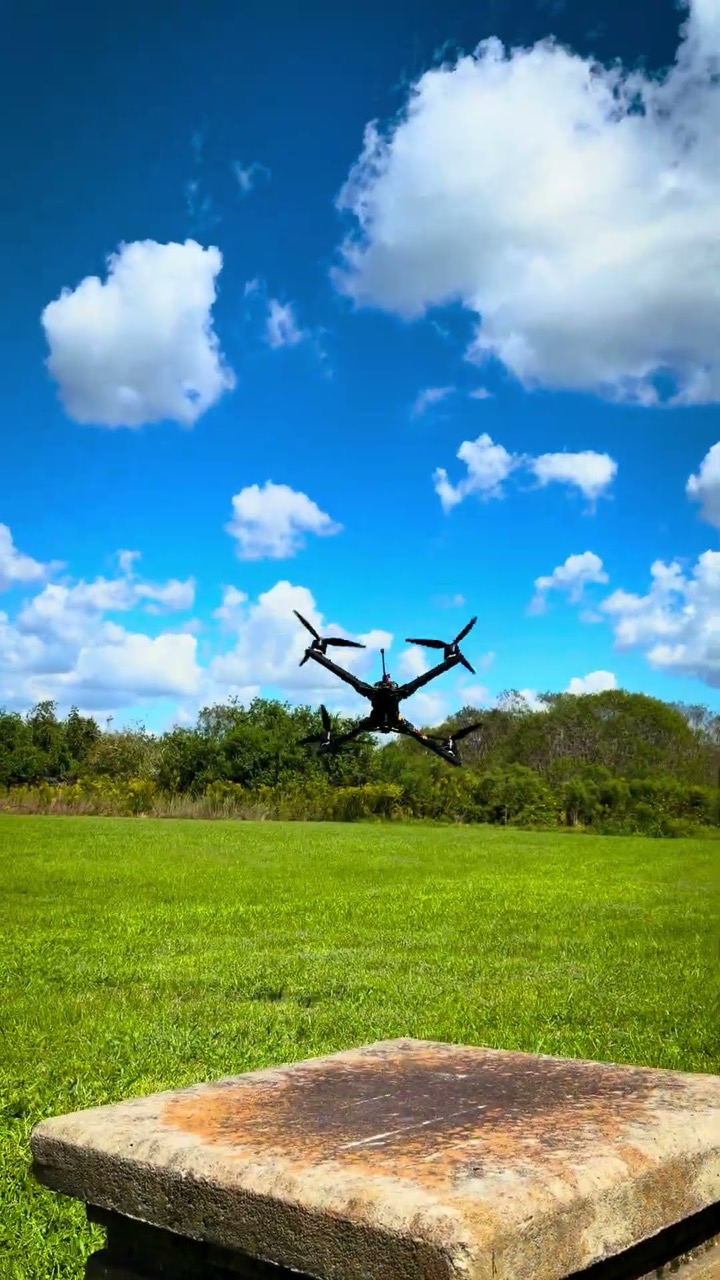 OVERSIZED Hand Launch #rotorriot #drone #dontdoit