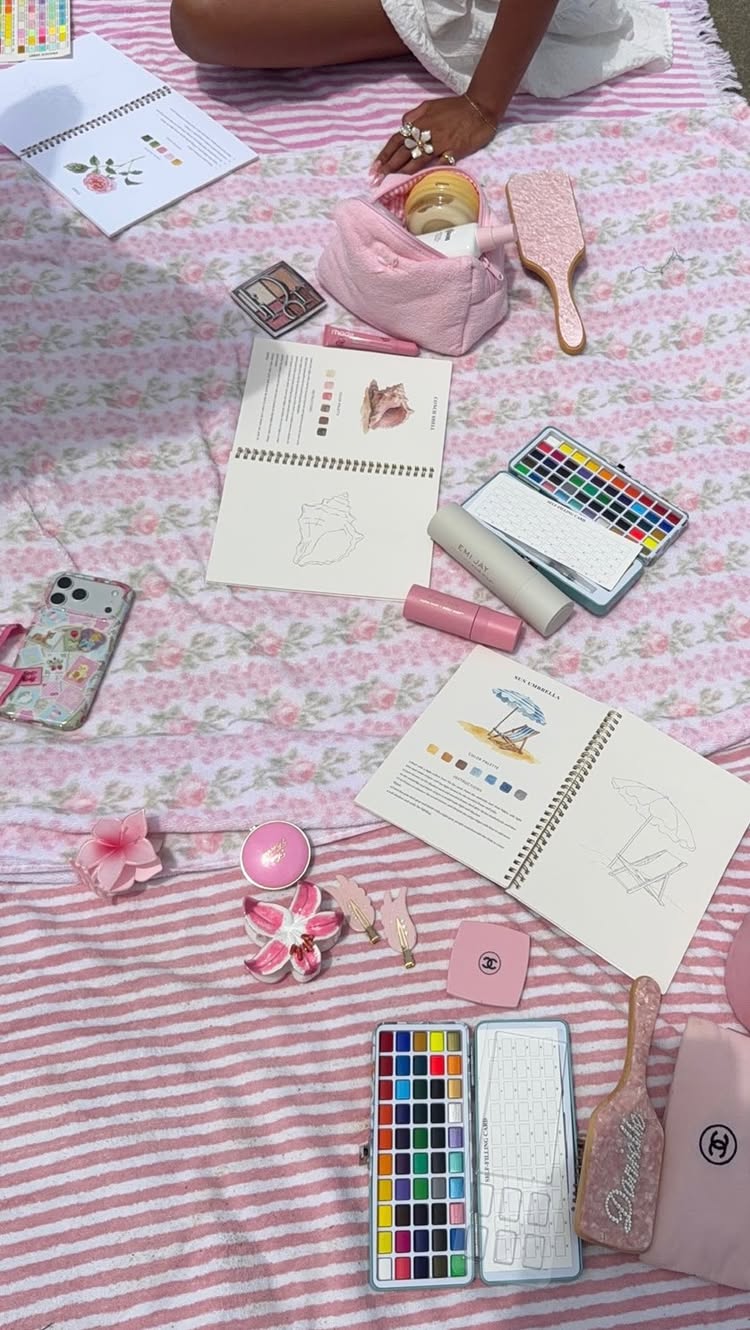 Literally therapy!! Link to the watercolor books is in my Amazon storefront💖 

#summerinspo #summerthings #sandiegosummer #watercolourpaint