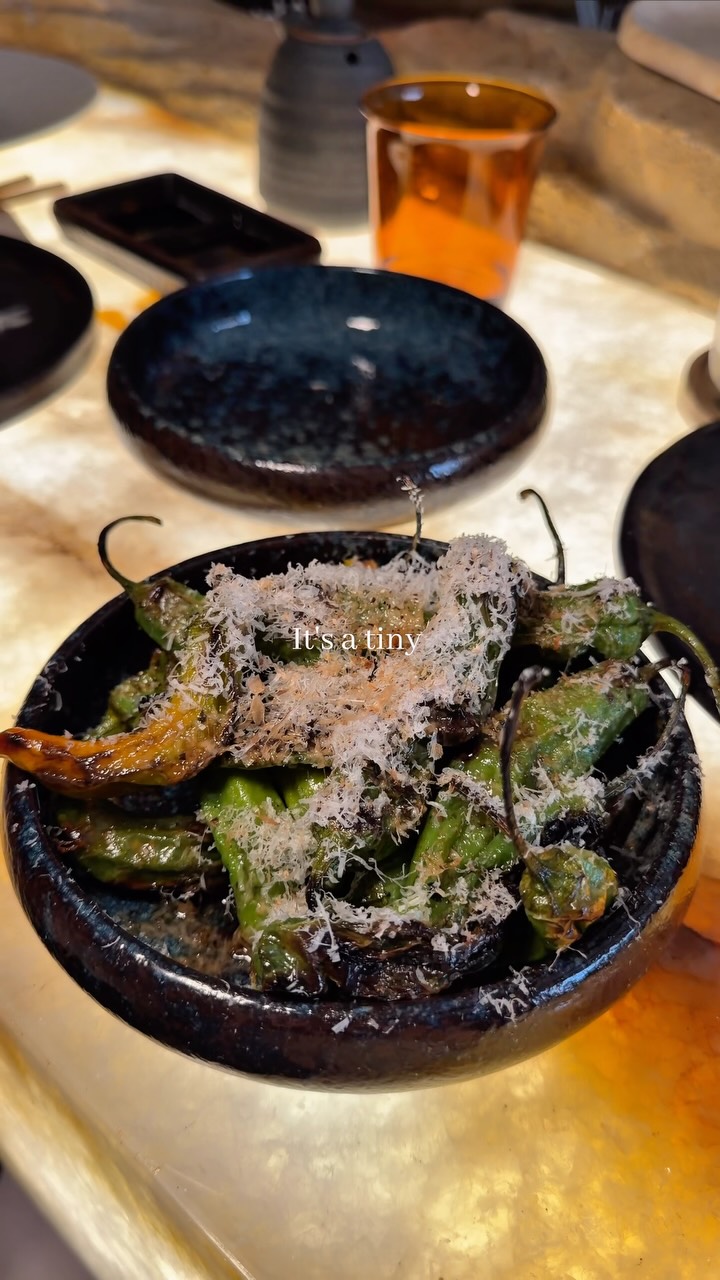 🍣 Mutsu — West Hollywood, Los Angeles CA

This is one of LA’s best Japanese restaurants. It’s a tiny hand roll bar that is perfect for a da