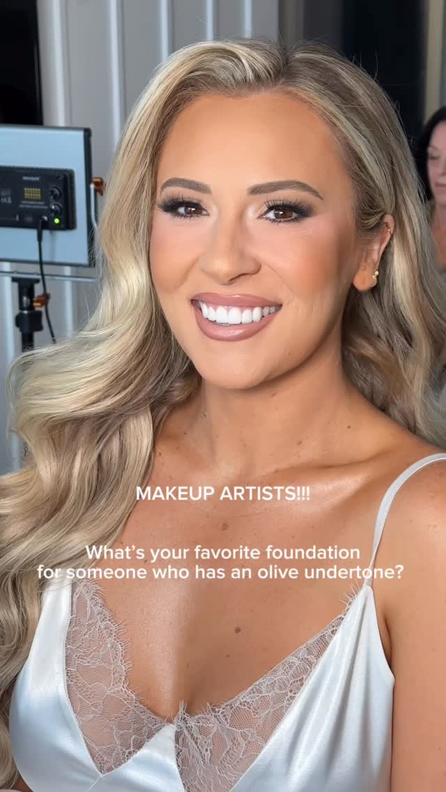 HELPPPPP 🫒

It’s that time of the year where I add + update products in my kit & im alwaaaaays in need of a good OLIVE FOUNDATION 🕊️

drop