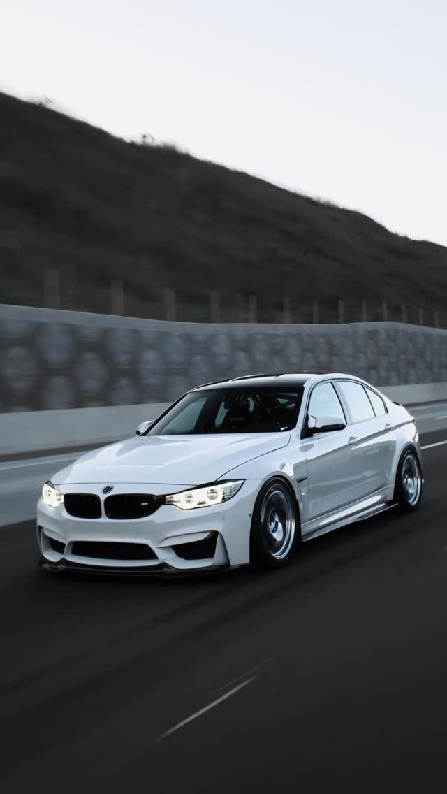 They hate to see me coming 🏁

@shotbybso 🎥 

#bmw #m3 #f80 #f80m3 #djipocket3