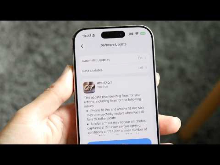 iOS 27.0.1 Is STRANGE On NEW iPhones