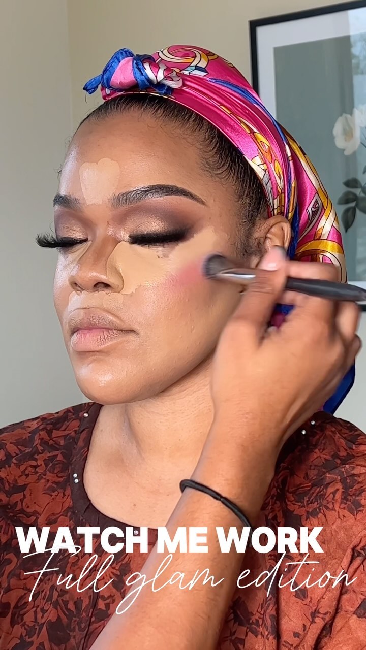 For the girls who aren’t scared of a lil makeup!!! Watch me work full glam edition 📍 San Diego, Ca 

#sandiegomakeupartist #makeupforblackw