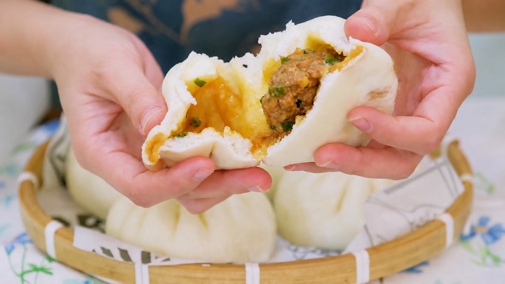 The Best Chinese Steamed Buns Pork Baozi Recipe