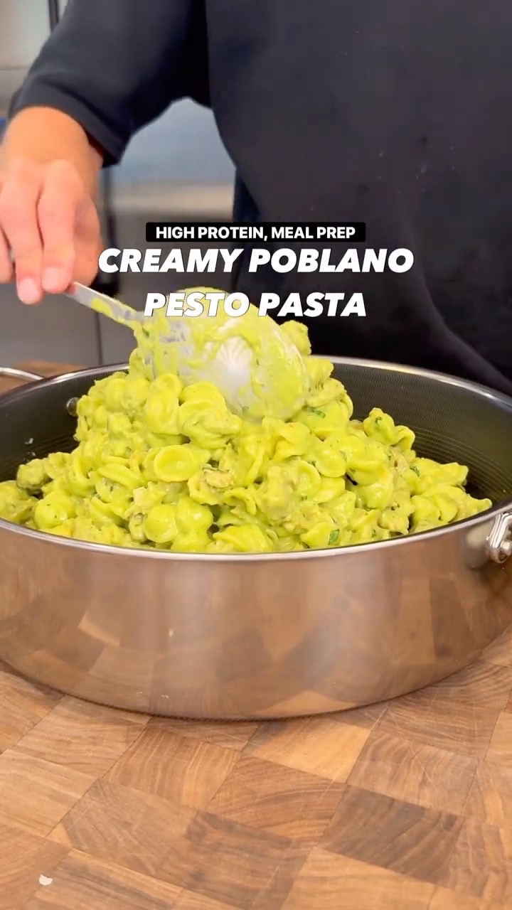 Macro-Friendly, High Protein Creamy Poblano Pesto Pasta #shorts