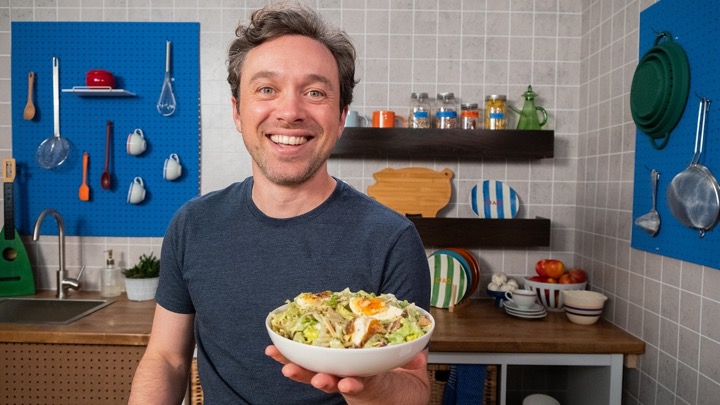 I Stacked 7 Cheap Ingredients Into the Ultimate Midwestern Budget Meal