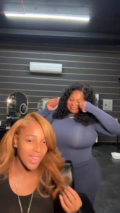 Color Match on point! 3 bundles of @studioduony hair in 20 inches blended to perfection! The youth keeps me young, she said “I ate that” 🤭 I fear I did ! 

Add color to your next appointment

#NYCHairStylist #BronxHairSt