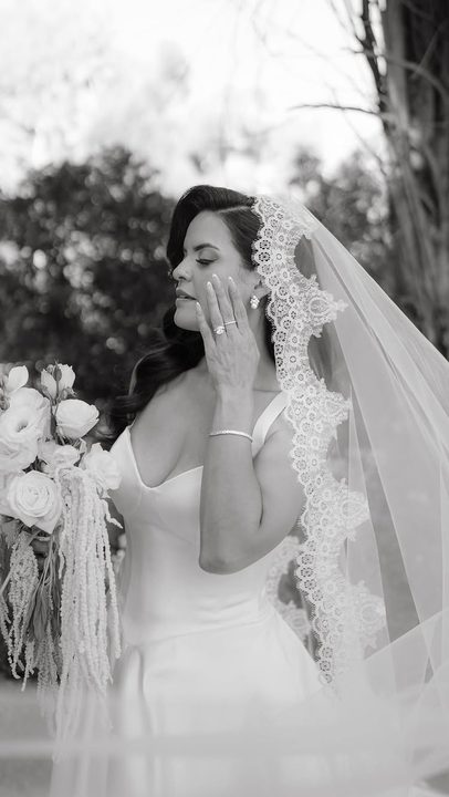 My kind of vibe garden wedding but make it Vogue worthy 

Planner / Designer & Signage: @magicaleventsbyyami 
Photographer: @taylerirenephotography 
Videographer: @ludwigraphy 
Content creator: @danielmadereel 
Venue: @k