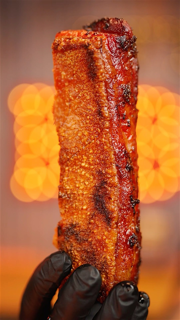 Smoked Crispy Pork Belly Lechon Style🇵🇭 #porkbelly #lechon #crispy #crunchy #filipinofood #pork