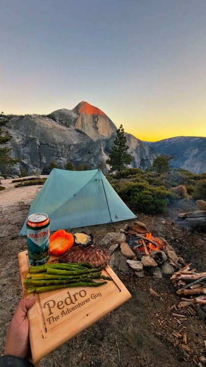 Backpacking + Steak in Yosemite 🥩⛺️ 
This trip was not planned at all, and it ended up being one of my favorites. Campin