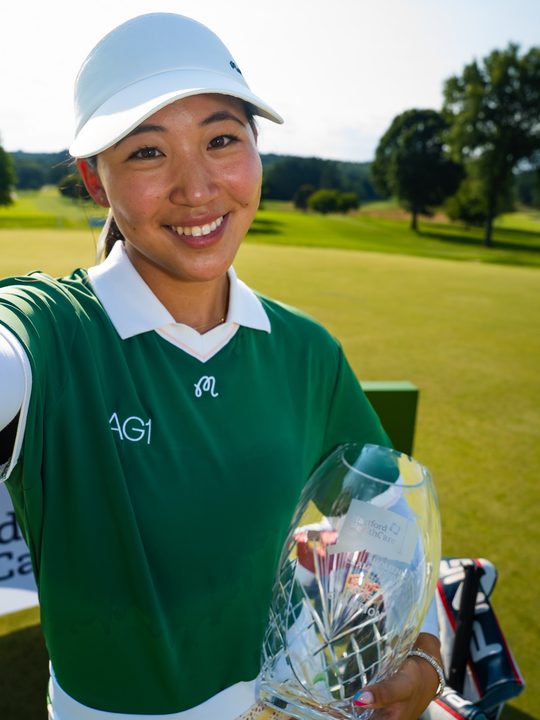 The 2026 #HHCWomensChamp Winner’s Selfie with your champion, @thechristinewang 

With the win, Wang has punched her ticket to @experienceiwgr for the #EpsonTourChampatIW