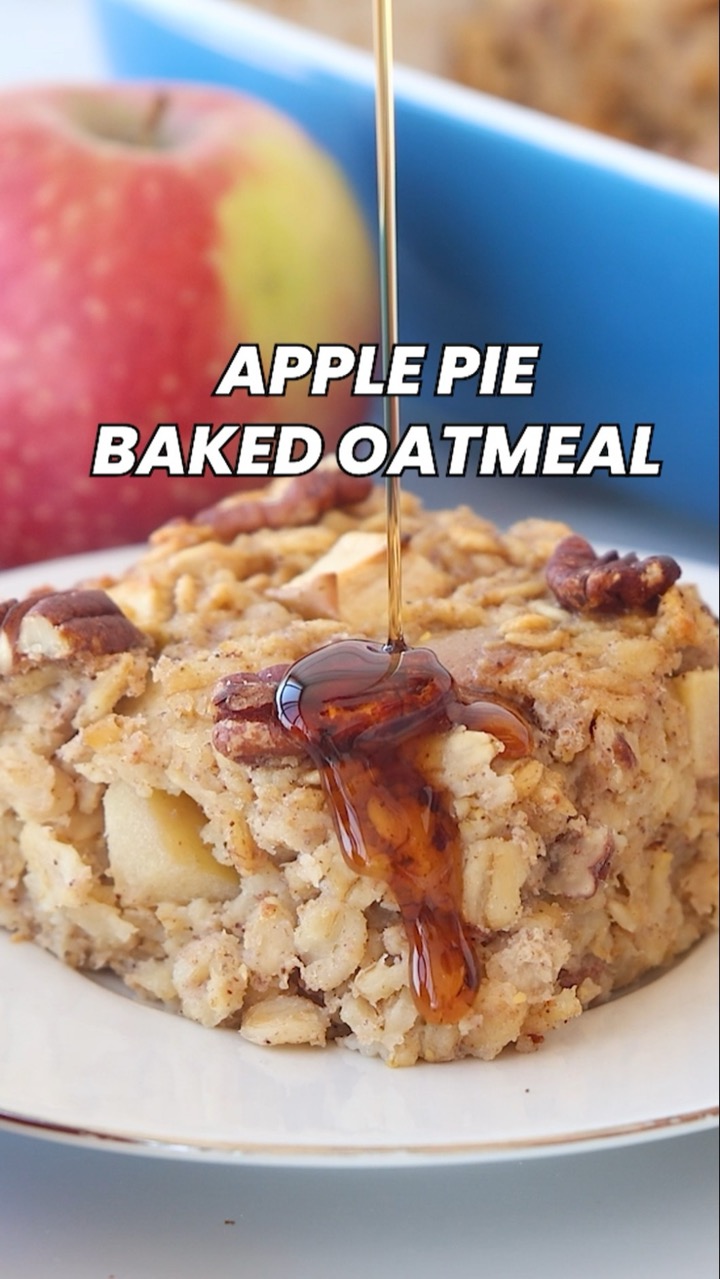 Cinnamon Apple Baked Oatmeal 🍎 #recipe
