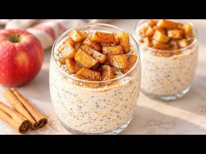 Apple Pie Overnight Oats | Healthy Breakfast (High-Protein & High-Fiber)