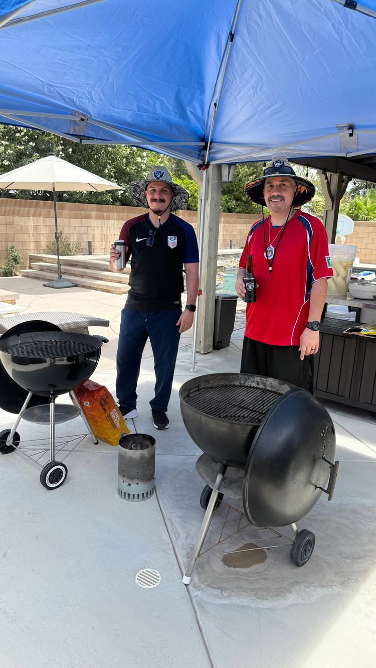 This weekend we’re running double @webergrills with my bro @peter_a_80 🍻🔥🎆
Stay tuned for the cook 🫡
#4thofjuly#ｂｂｑ