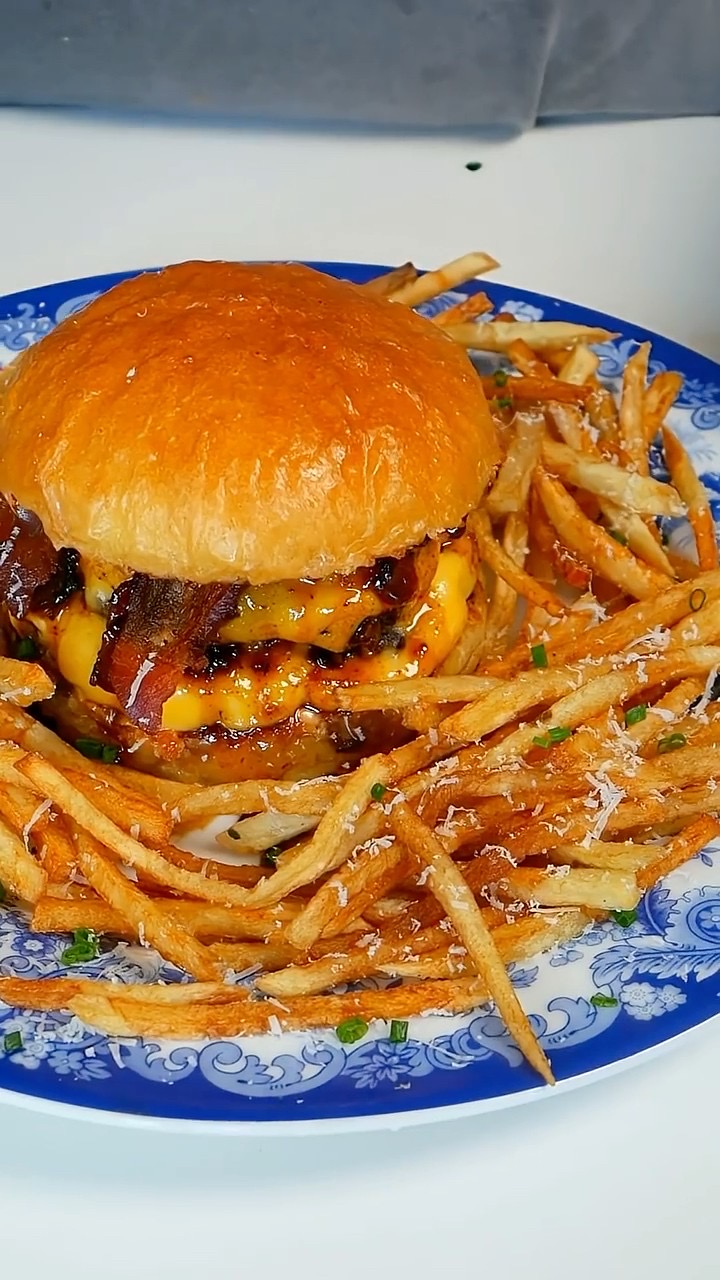Doube Bacon Cheeseburger Recipe 🍔