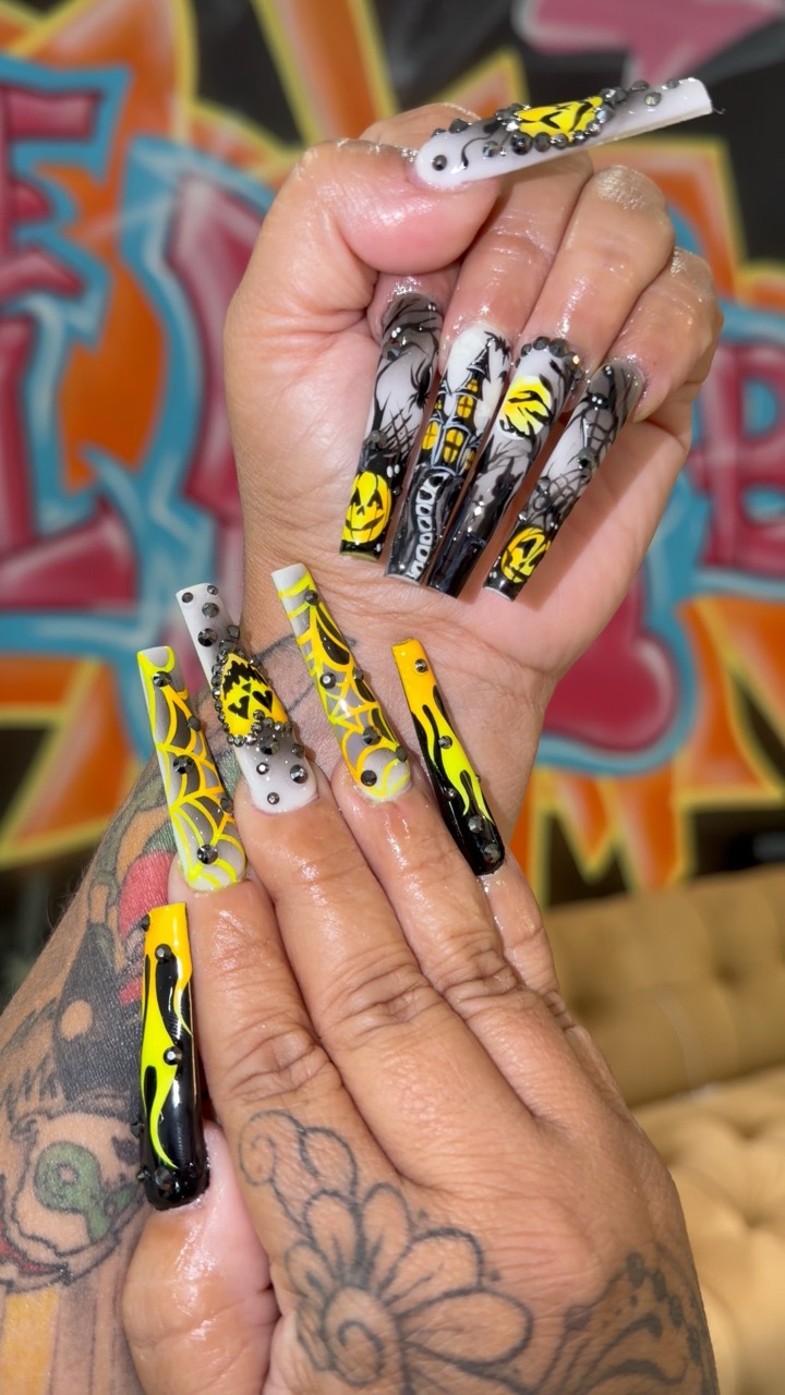 Client coming in with Halloween Inspo Nails from tino