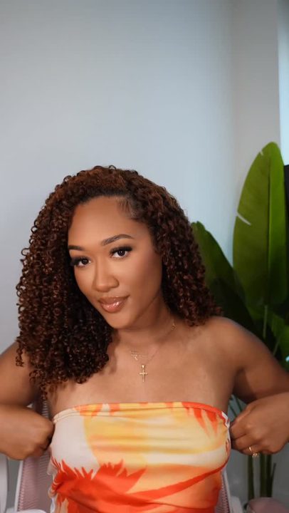 It really starts with the wash day routine so let’s get into product details ✨

@nexxushaircare Clarifying Shampoo
@ouidad Climate Control Shampoo
@dove Intensive Repair Conditioner
@rizoscurls Curls Heat Protection Mult